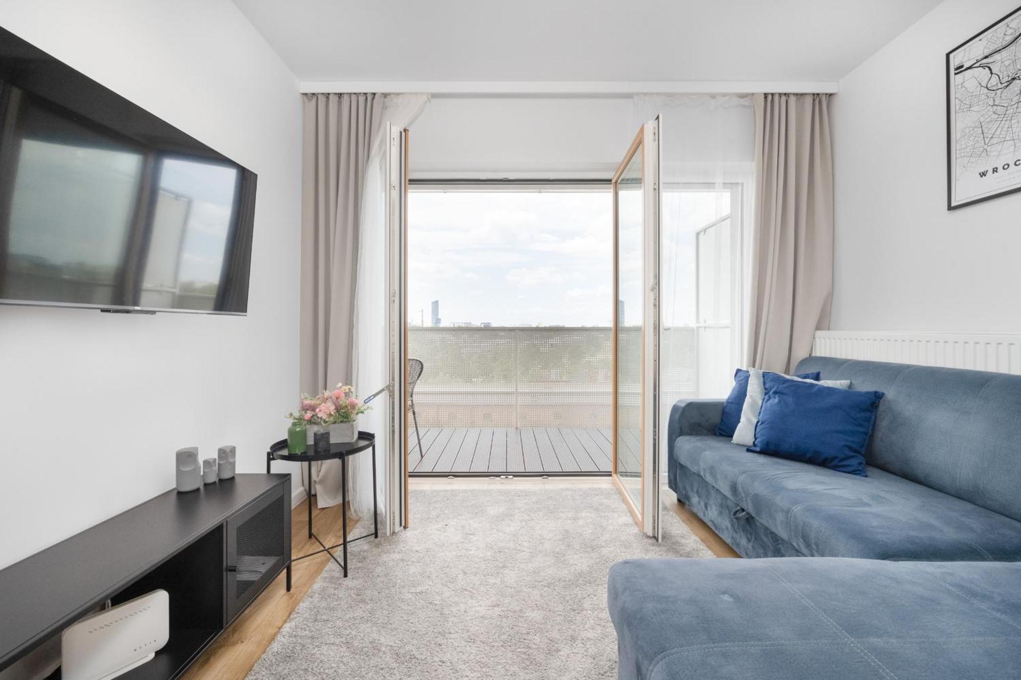 Klasyczny Apartament Z Balkonem We Wroclawiu By Noclegi Renters ภายนอก รูปภาพ