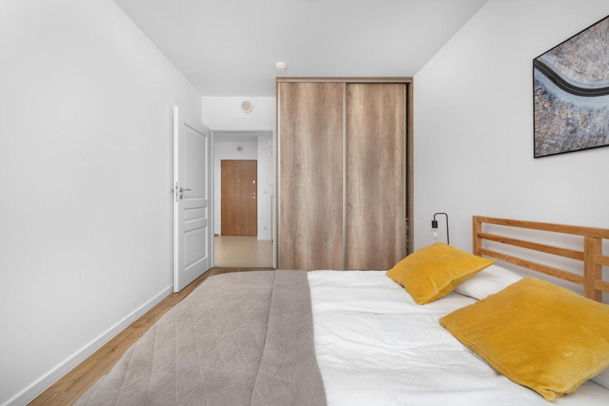 Klasyczny Apartament Z Balkonem We Wroclawiu By Noclegi Renters ภายนอก รูปภาพ