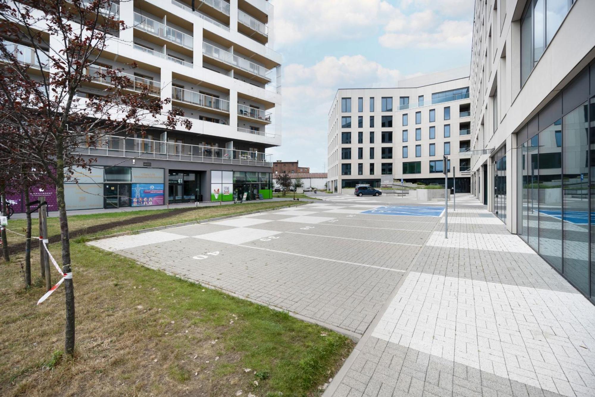 Klasyczny Apartament Z Balkonem We Wroclawiu By Noclegi Renters ภายนอก รูปภาพ